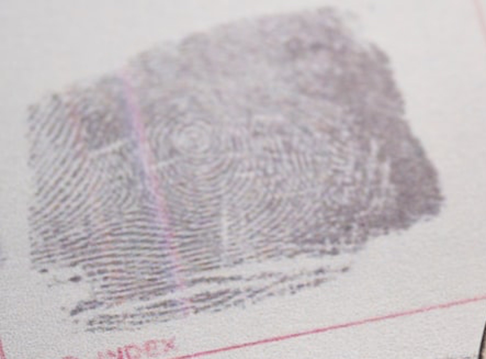 Digitaler Fingerabdruck: Wie privat ist eigentlich noch unser Reisepass?