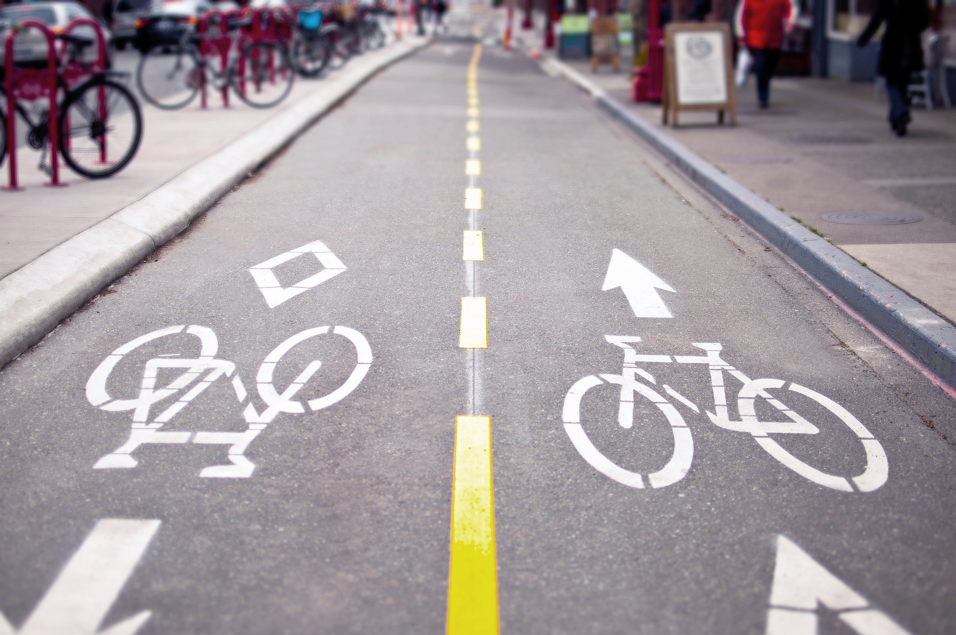 bike-lanes-5097588_1920.jpg